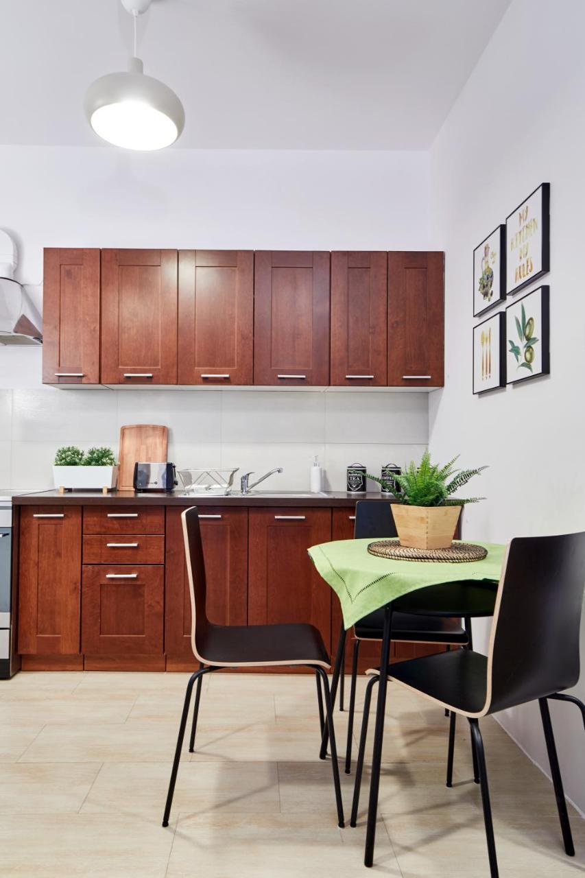 Zoliborz Green Garden Apartment وارسو المظهر الخارجي الصورة